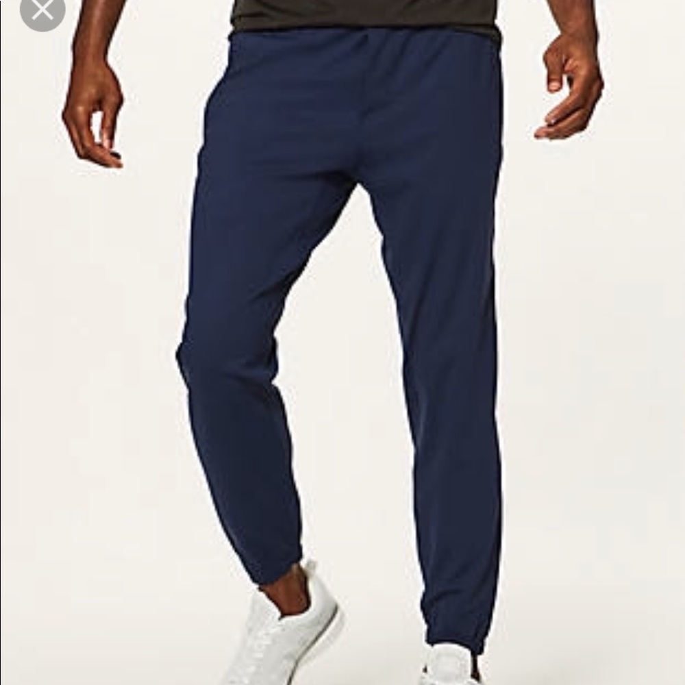 Lululemon men’s warp city jogger medium
